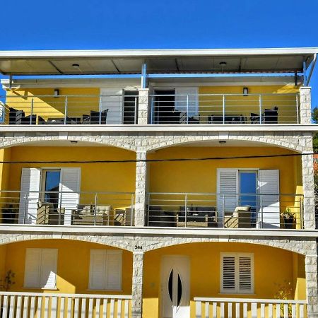 Fancy Apartments Dream ブラー エクステリア 写真