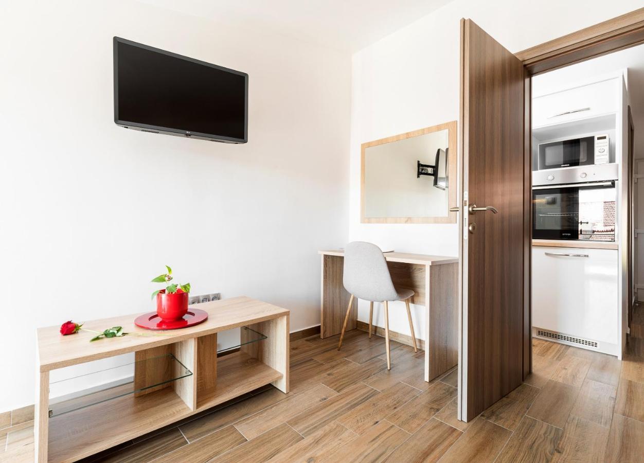 Fancy Apartments Dream ブラー エクステリア 写真