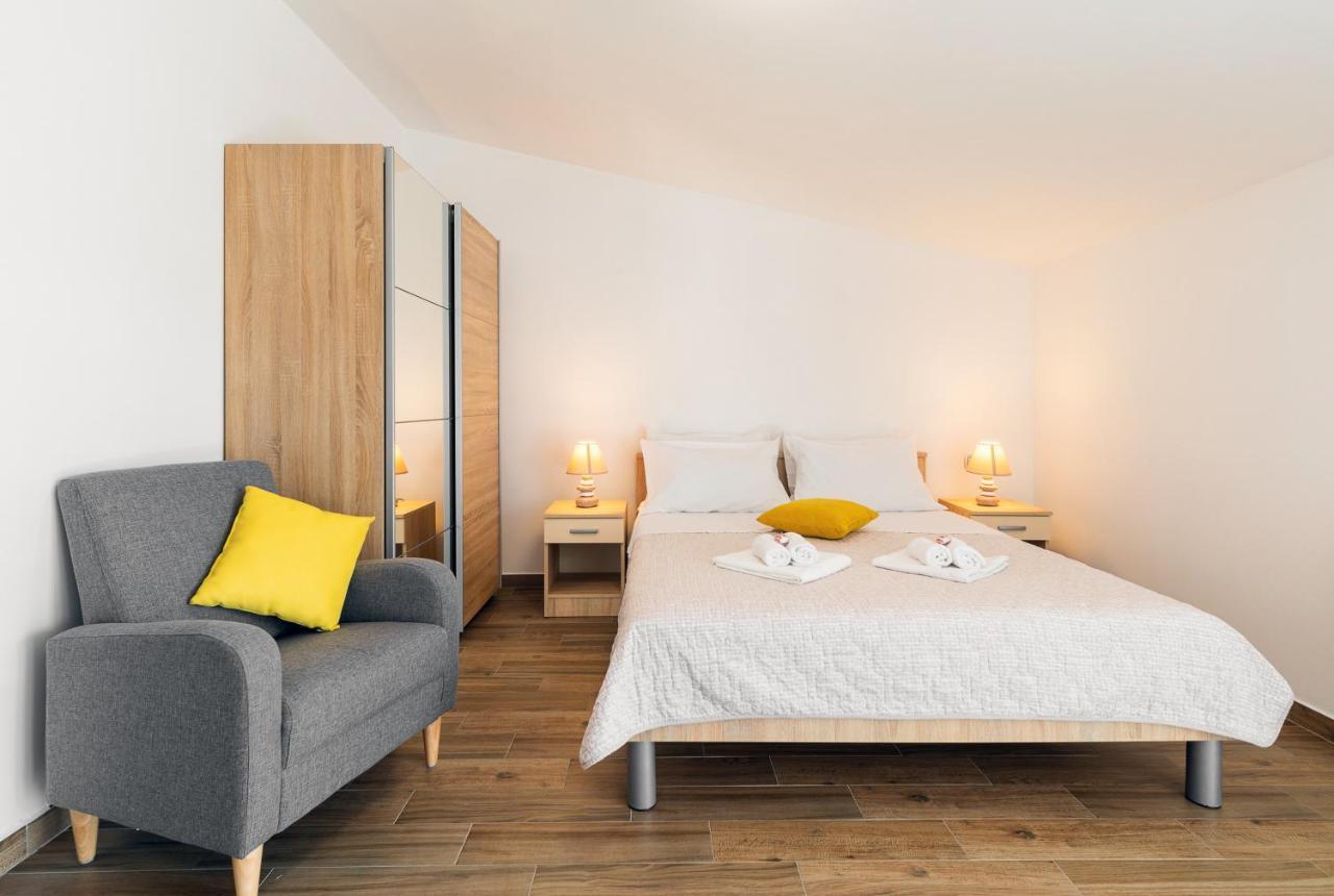 Fancy Apartments Dream ブラー エクステリア 写真